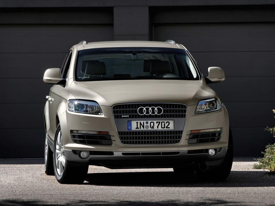  Audi Q7 3.0 TDI Quattro (4L) 2005 года  (фото 2 из 29)